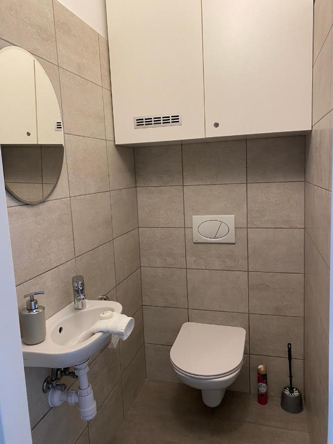 Moonshine Szeged Apartment Bagian luar foto