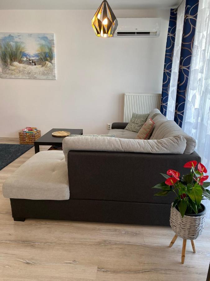 Moonshine Szeged Apartment Bagian luar foto