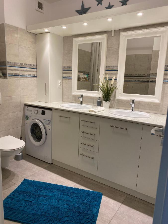 Moonshine Szeged Apartment Bagian luar foto